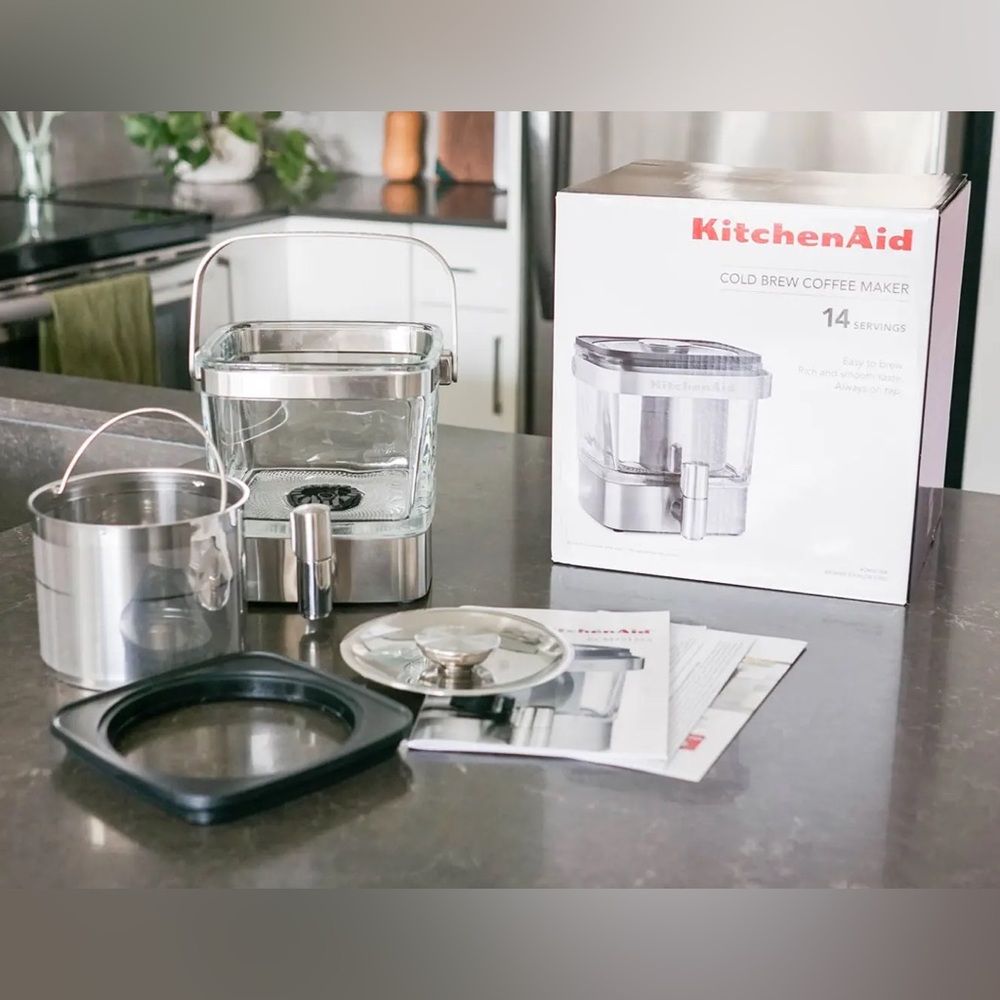 KitchenAid Stainless Steel Cold Brew Coffee Maker
New in Box.